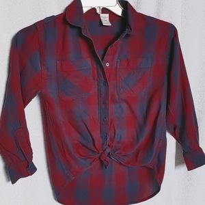 Arizona Girls Button Up High/Low Top